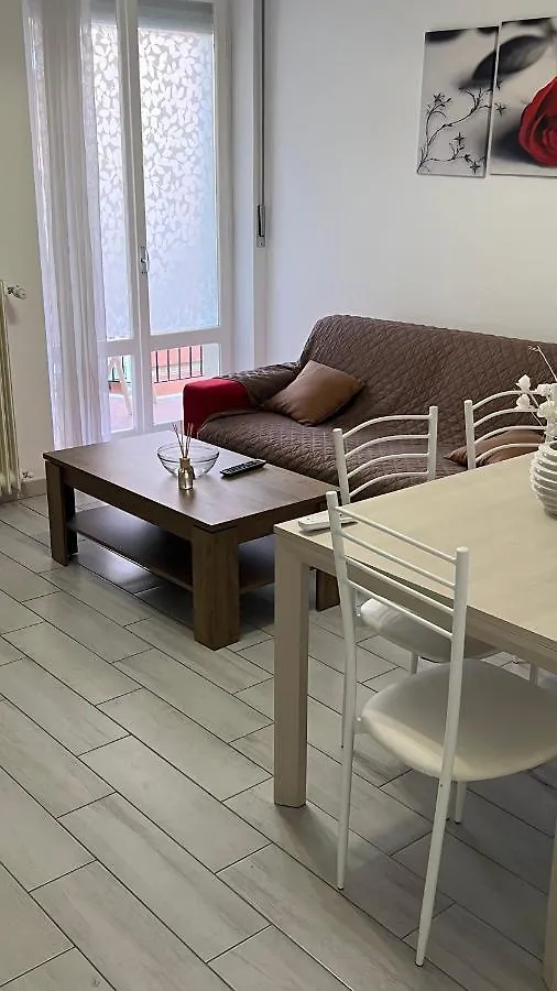 Modern Two Bedroom Apartment In Stadio Verona 0*,